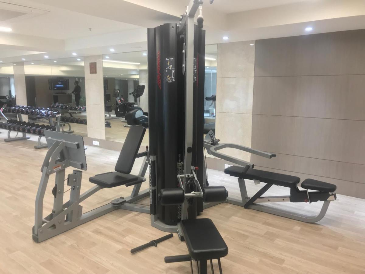 Ramada Plaza By Wyndham Lucknow Hotel Екстериор снимка