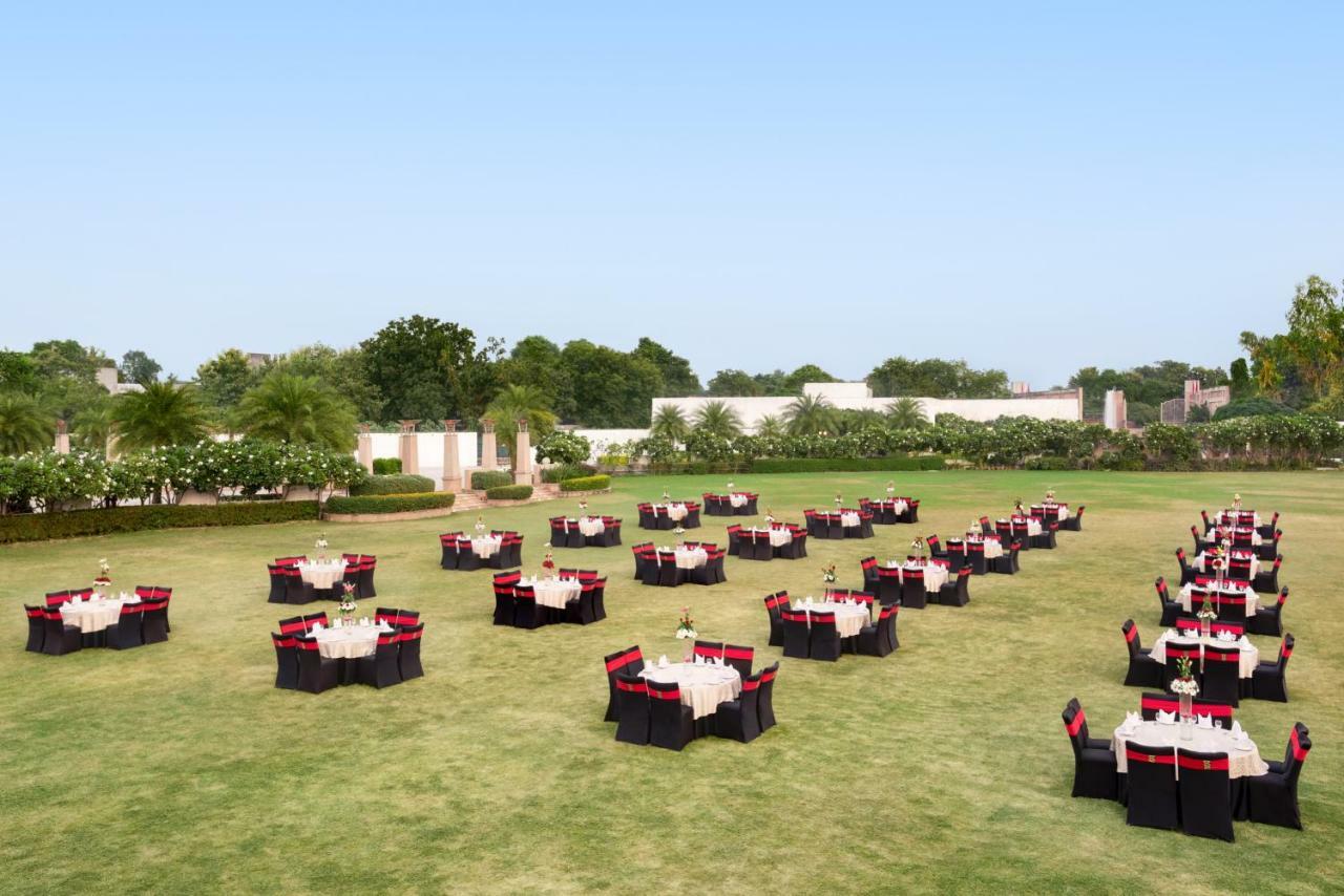 Ramada Plaza By Wyndham Lucknow Hotel Екстериор снимка